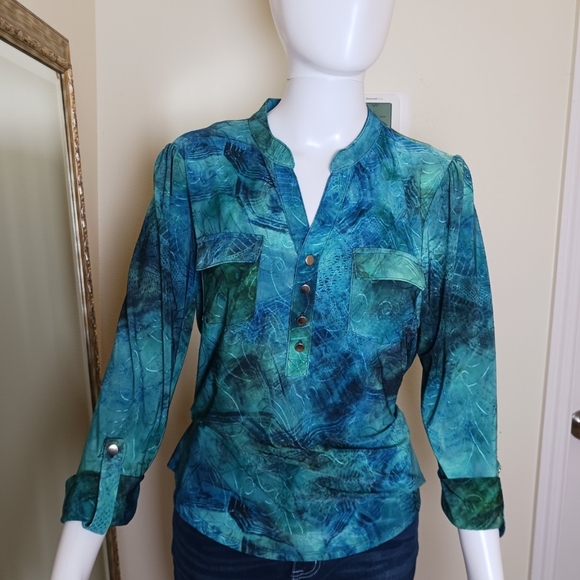 Cocomo Teal Patterned Women's Blouse - Picture 2 of 4